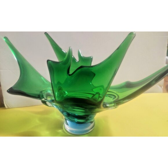 Vintage Large Chalet Canada Art Glass Green to Blue Centerpiece Vase 1960 - Picture 3 of 12